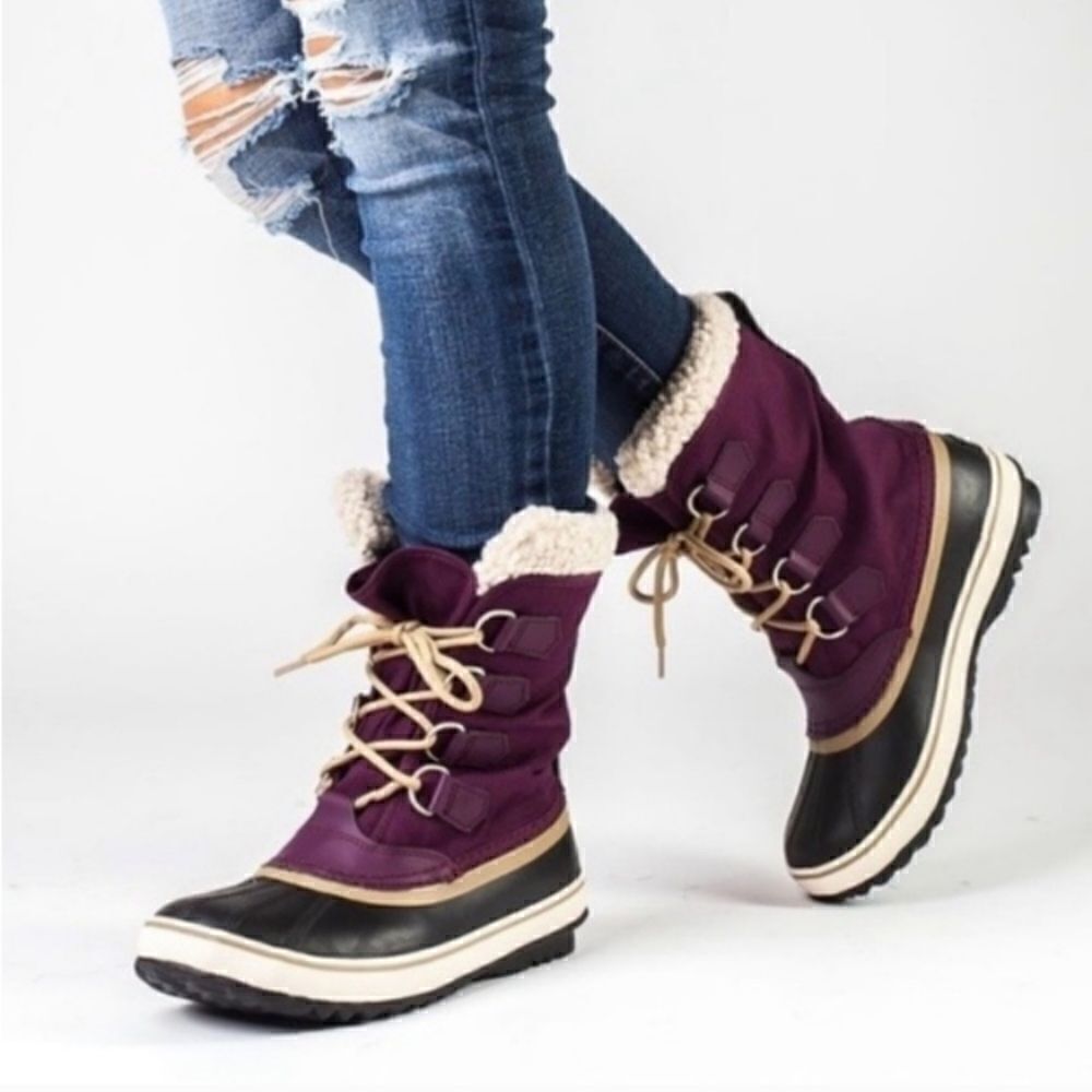 Sorel Winter Carnival Purple Boots Sz 5